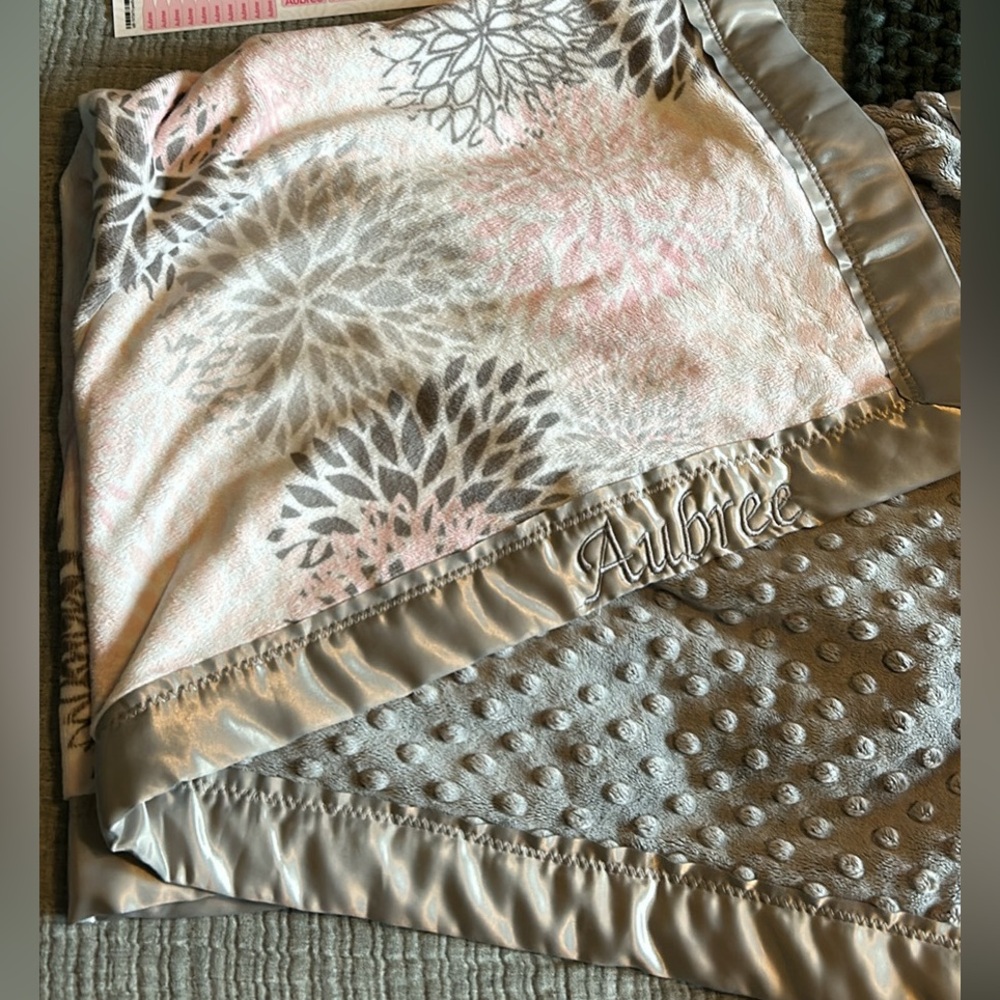 Aubree bundle - Picture 5 of 5
